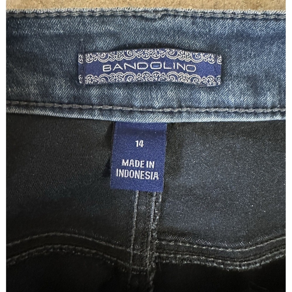 Bandolino Women's Jeans Size 14 Blue Stretch Denim Straight High Rise 29 Inseam - Picture 5 of 10